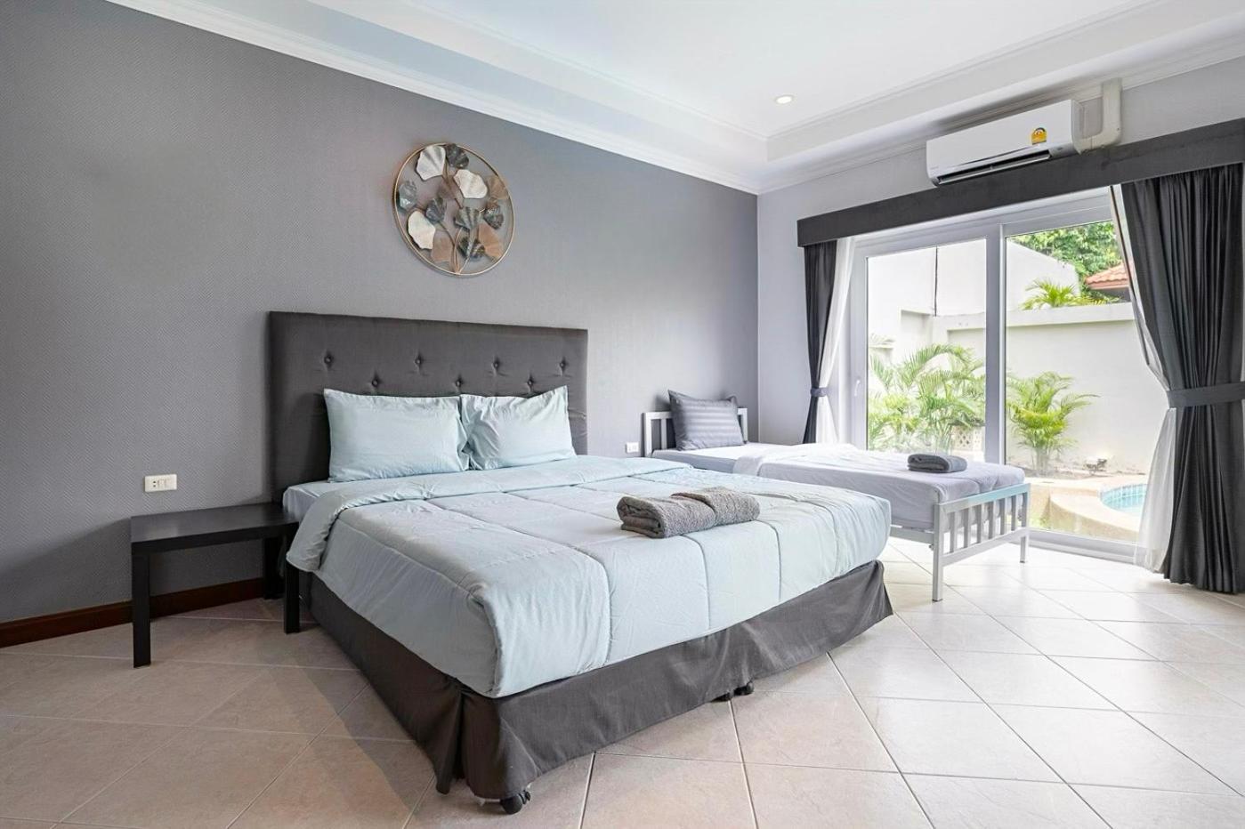 Majestic Residence Pool Villas 3 Bedrooms Private Beach Pattaya Exterior photo