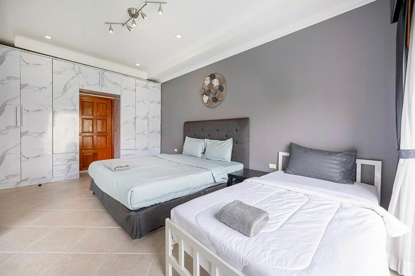 Majestic Residence Pool Villas 3 Bedrooms Private Beach Pattaya Exterior photo